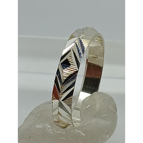 Vintage Ring Size 8.5 Sterling Silver 925 Geometric Design Band - Picture 4 of 4